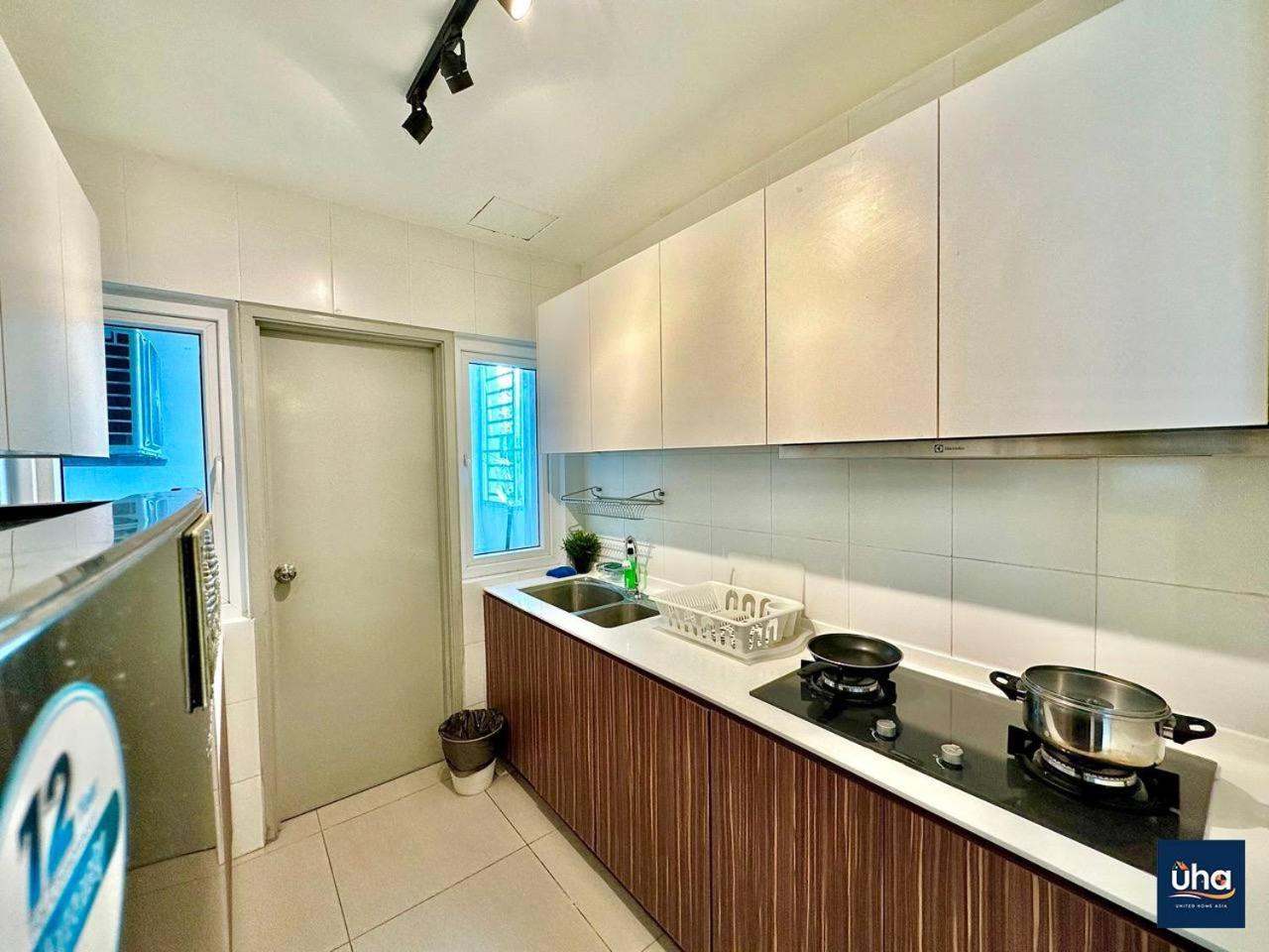 Seasons Luxury Apartment By Jk Home Johor Bahru Zewnętrze zdjęcie