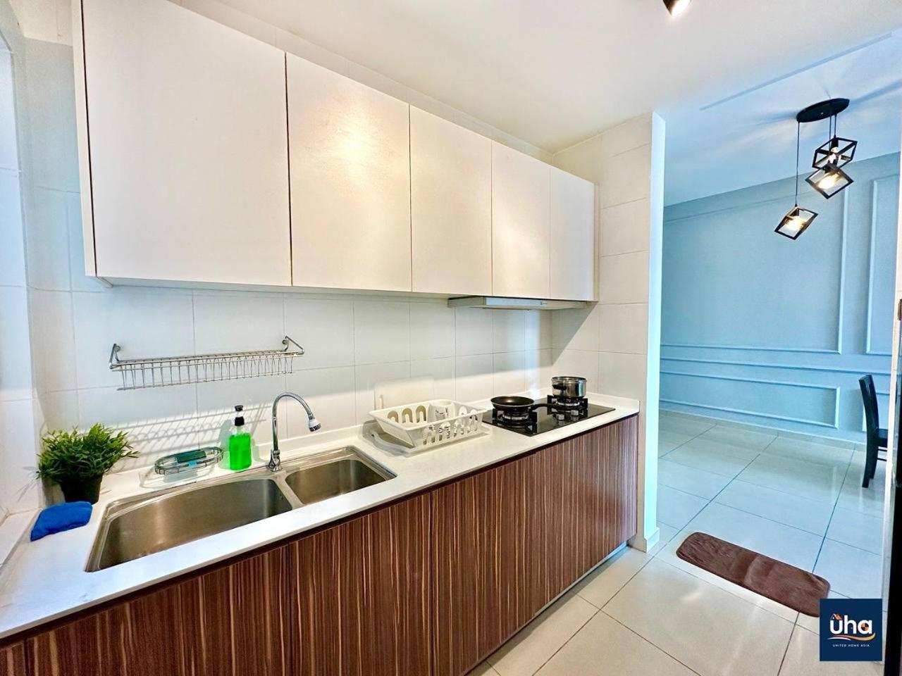 Seasons Luxury Apartment By Jk Home Johor Bahru Zewnętrze zdjęcie